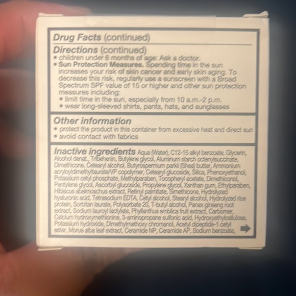 No 7 Restore Renew Face & Neck Multi Action (Fragrance Free) Day Cream SPF 30 - Picture 2 of 3